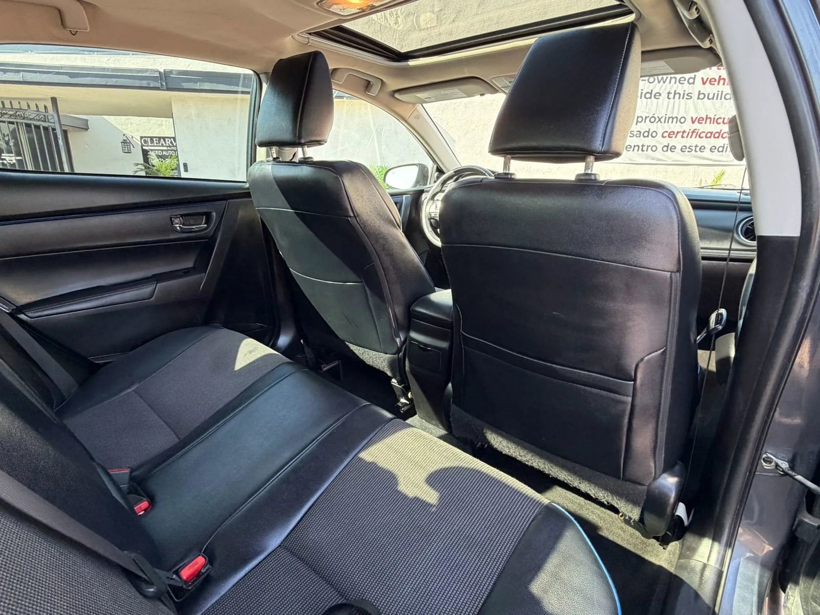 Used 2017 Toyota Corolla SE FWD image 10