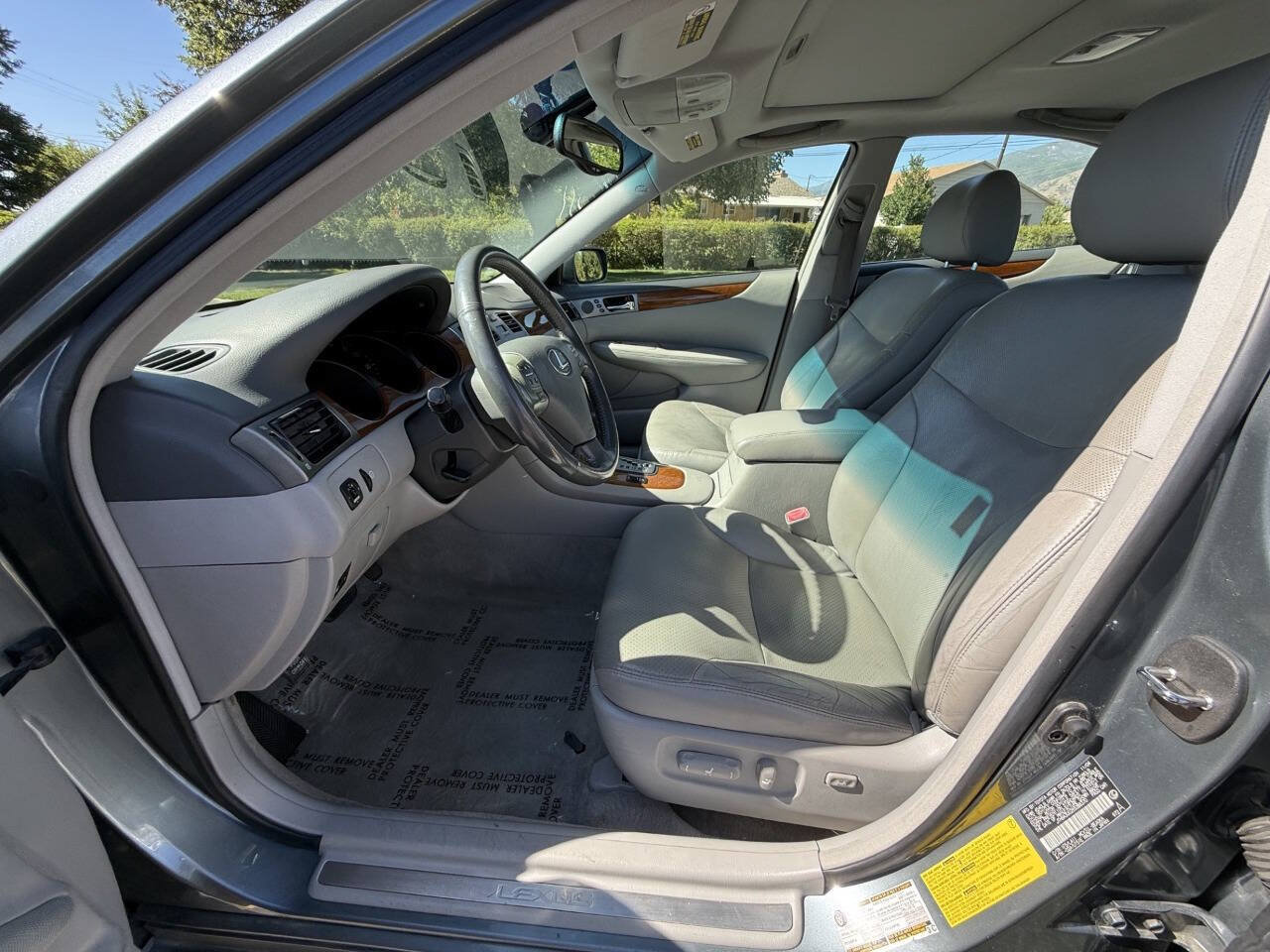 Used 2005 Lexus ES 330 FWD image 10