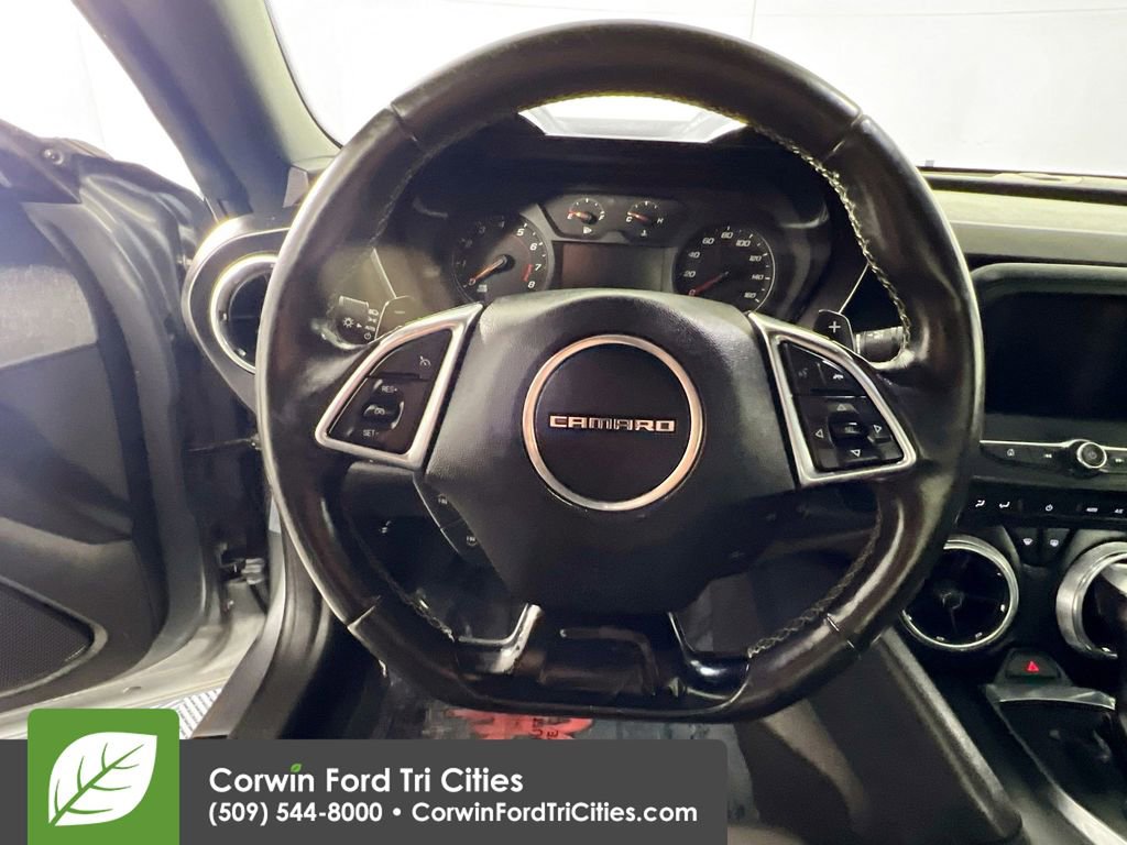 Used 2020 Chevrolet Camaro LT RWD image 7