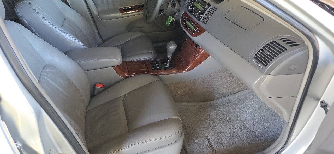 Used 2005 Toyota Camry LE FWD image 9