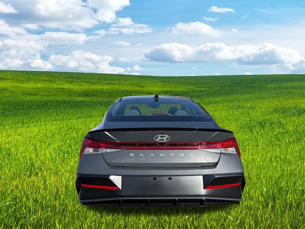 New 2026 Hyundai Elantra SEL Sport image 8