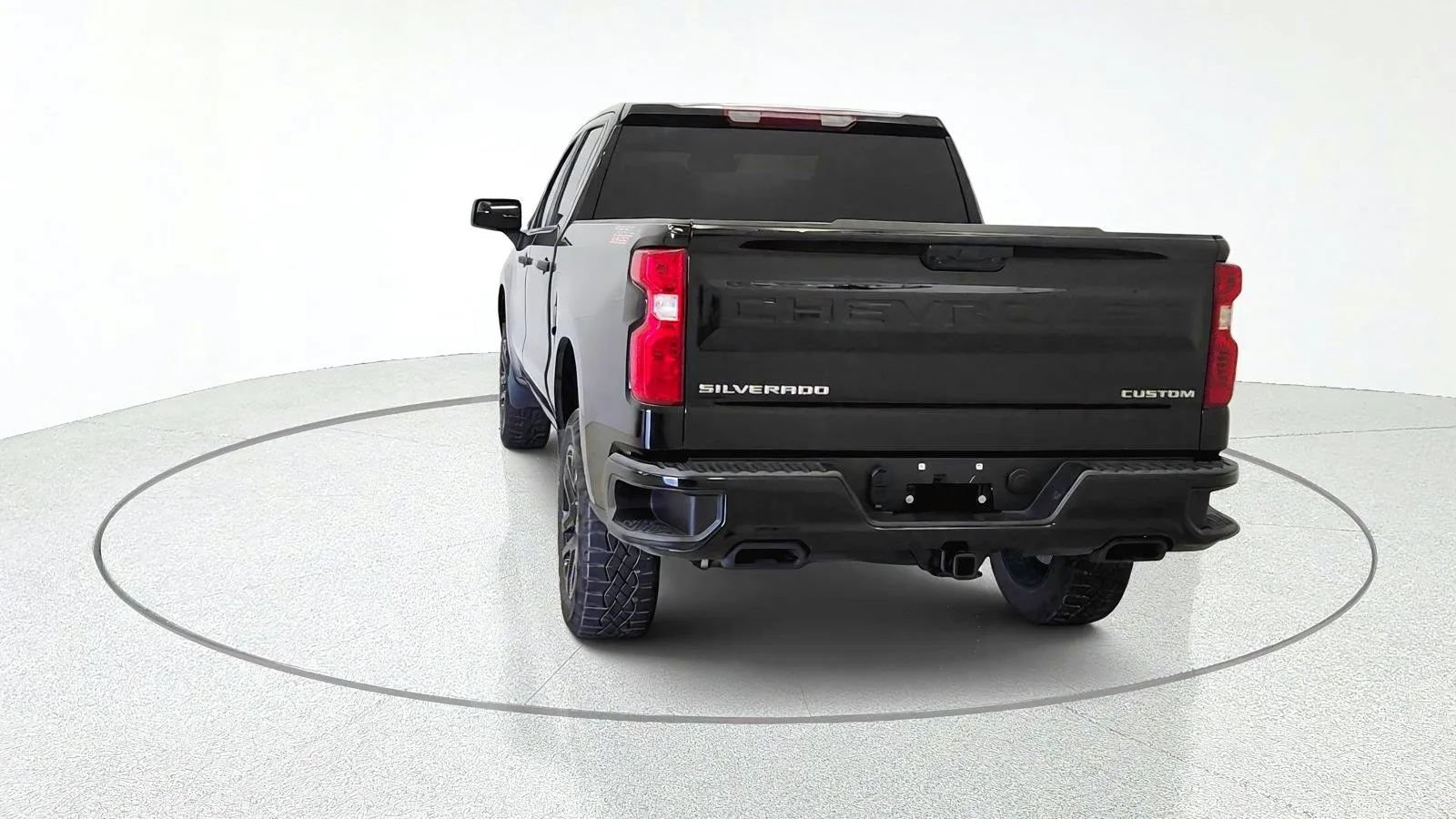 Used 2025 Chevrolet Silverado 1500 Custom Trail Boss AWD/4WD image 7