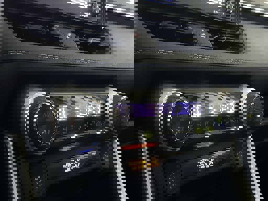 Used 2022 Toyota RAV4 XLE w/ Convenience Package image 20