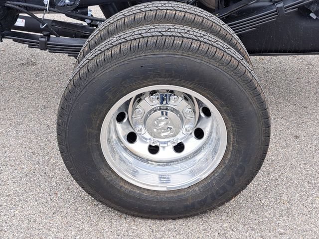 New 2026 RAM 3500 Tradesman w/ Chrome Appearance Group AWD/4WD image 19