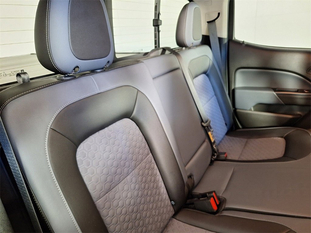 Used 2017 Chevrolet Colorado Z71 image 28