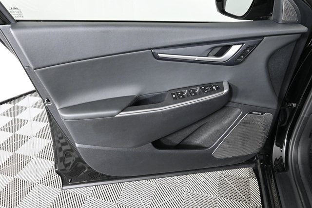Certified 2022 Kia EV6 Wind image 18