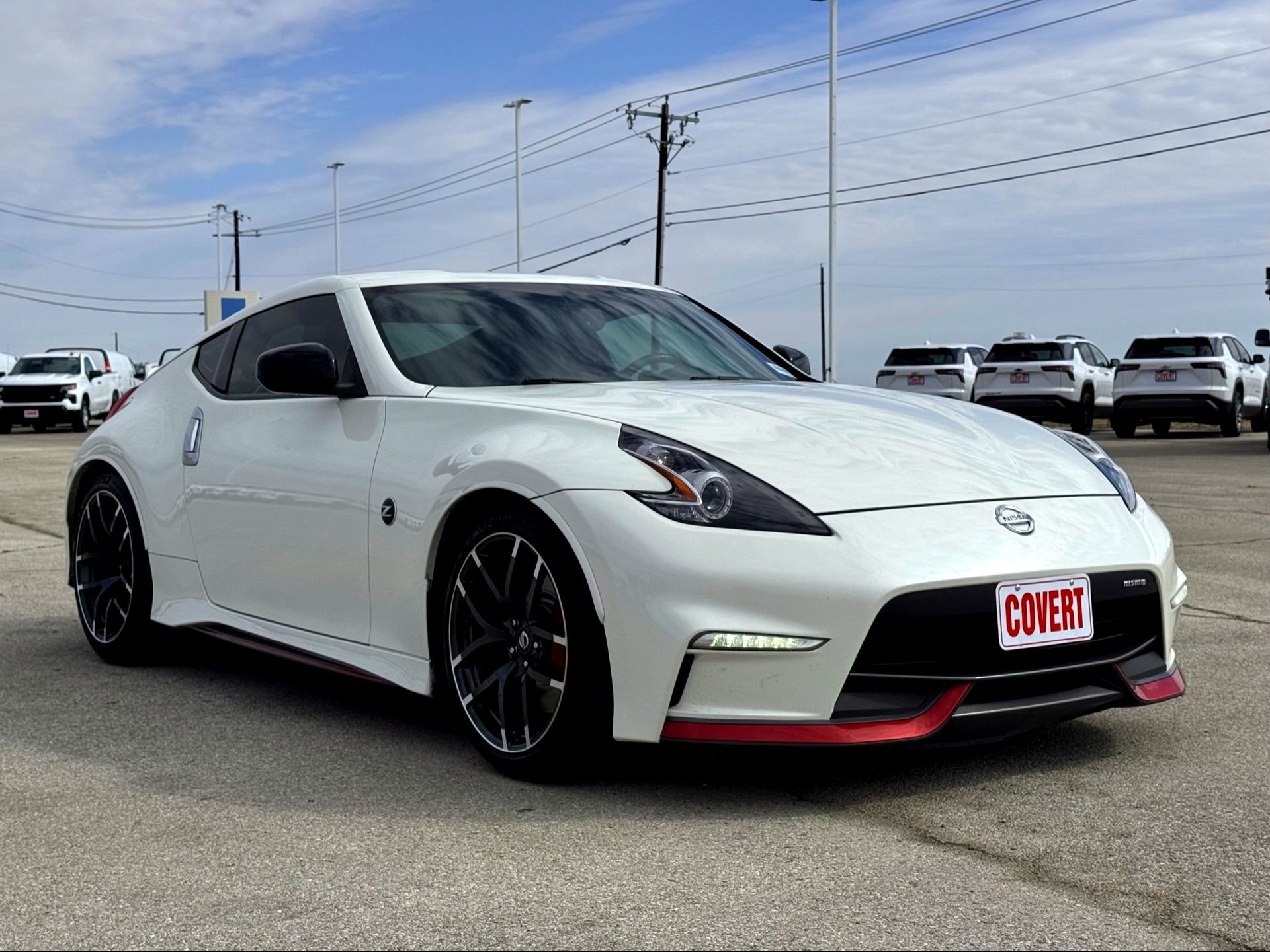 Used 2017 Nissan 370Z NISMO image 7