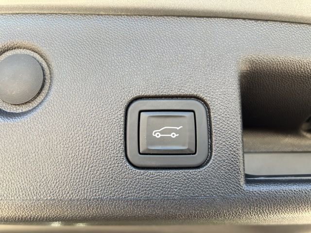 Used 2024 Chevrolet Equinox LT FWD image 28