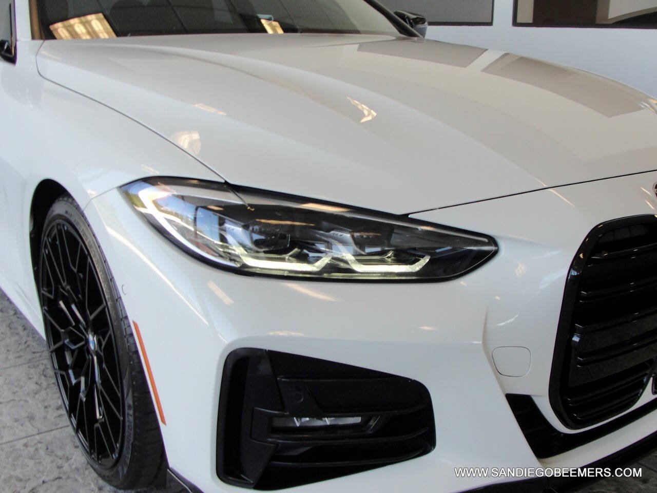 Used 2023 BMW 430i Coupe w/ M Sport Package RWD image 40