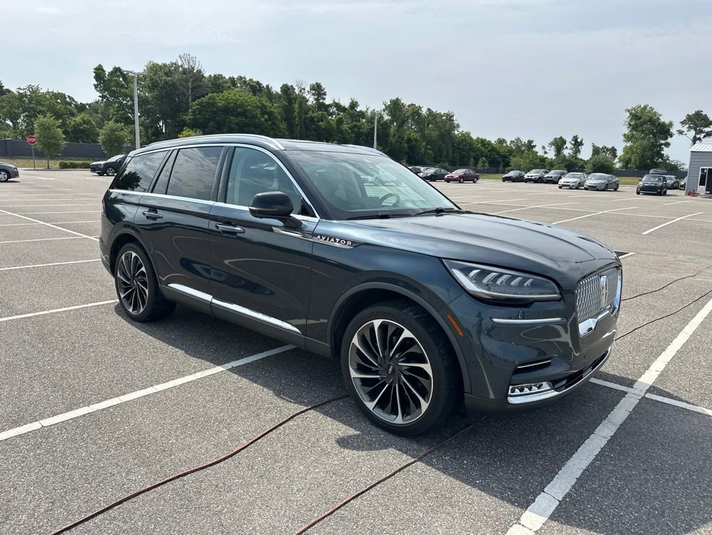 Used 2021 Lincoln Aviator Reserve w/ Equipment Group 201A AWD/4WD image 2