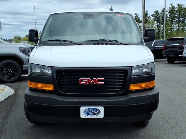 New 2025 GMC Savana 2500 w/ Driver Convenience Package RWD image 2