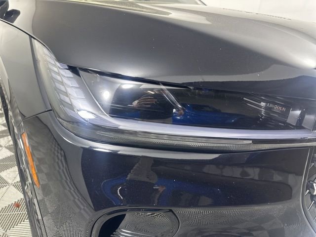 Used 2024 Lincoln Nautilus Reserve w/ Equipment Group 202A image 4