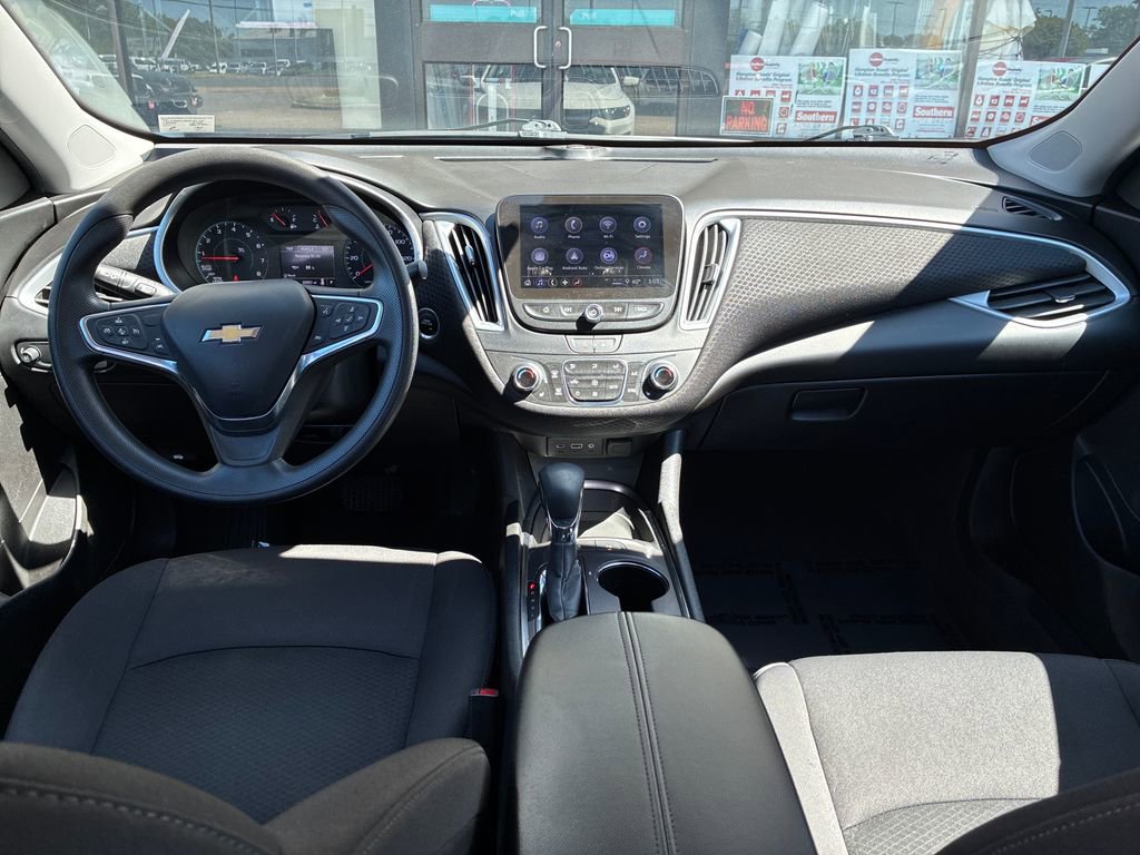 Used 2024 Chevrolet Malibu LT FWD image 14