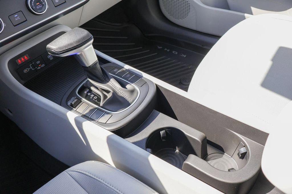 New 2026 Hyundai Kona SE image 16