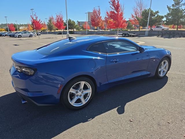 Used 2020 Chevrolet Camaro LT w/ Technology Package image 3
