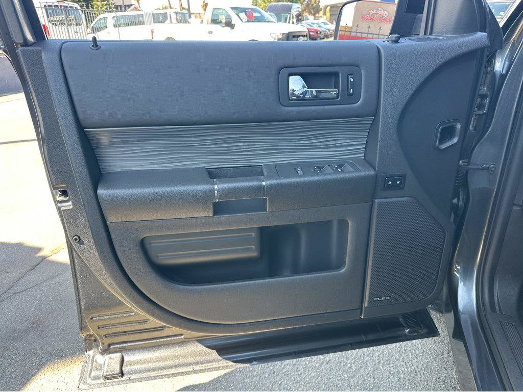 Used 2019 Ford Flex SEL w/ Equipment Group 202A FWD image 15