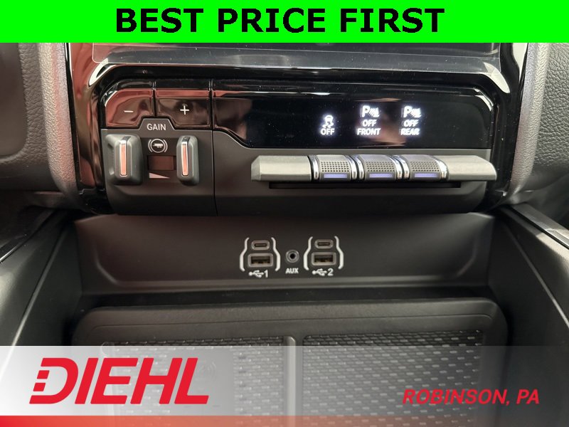 New 2026 RAM 1500 4x4 Crew Cab image 30