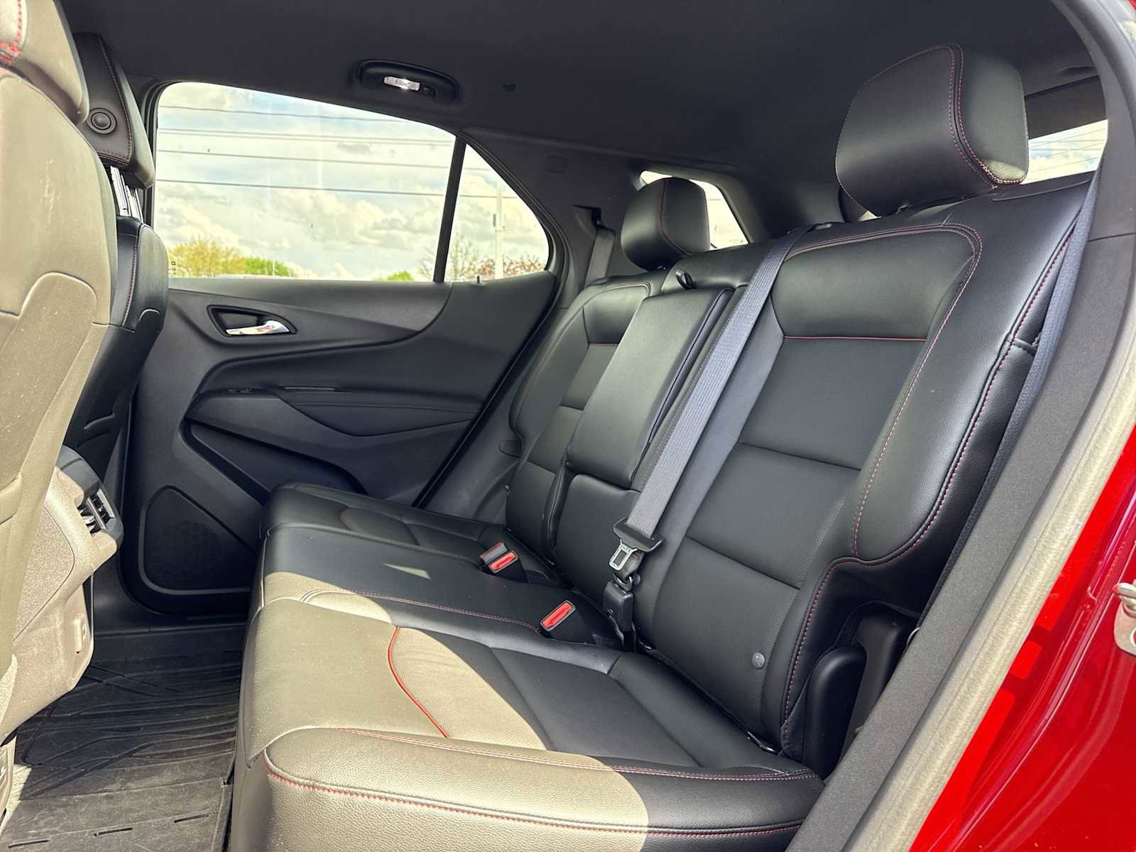 Certified 2024 Chevrolet Equinox RS w/ RS Leather Package FWD image 23