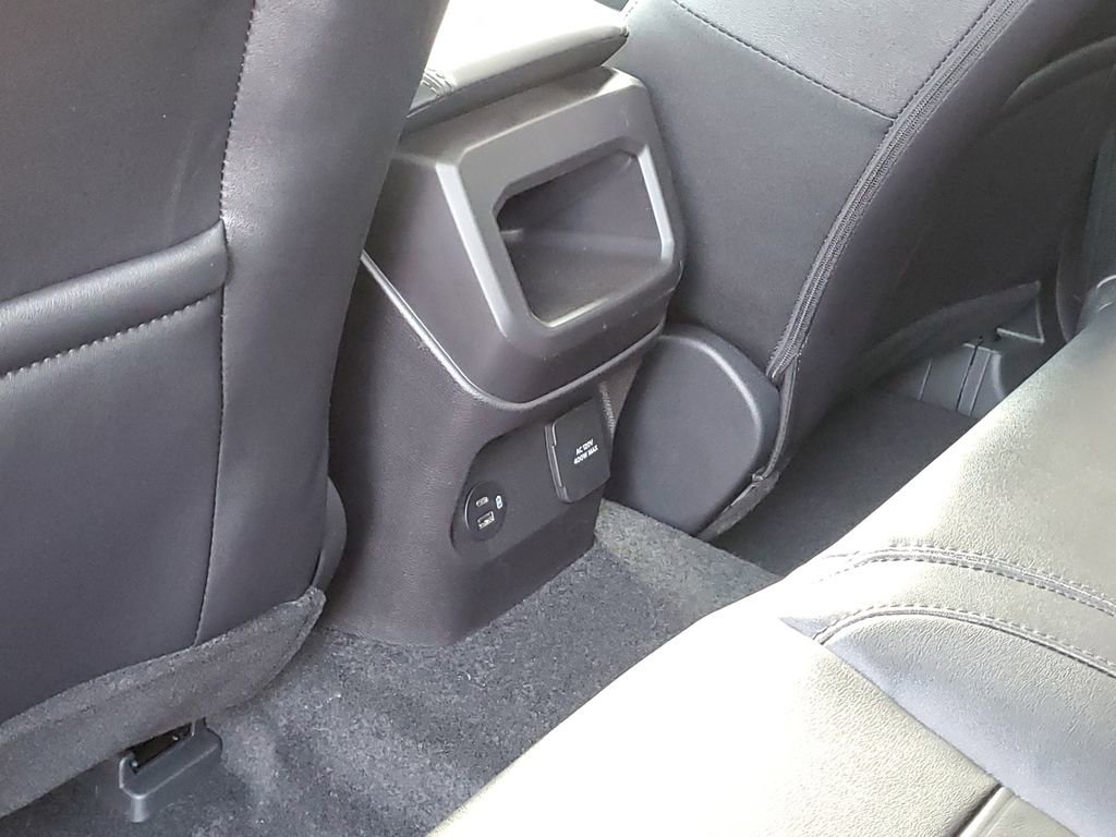 New 2025 Ford Ranger Lariat w/ Black Appearance Package image 25