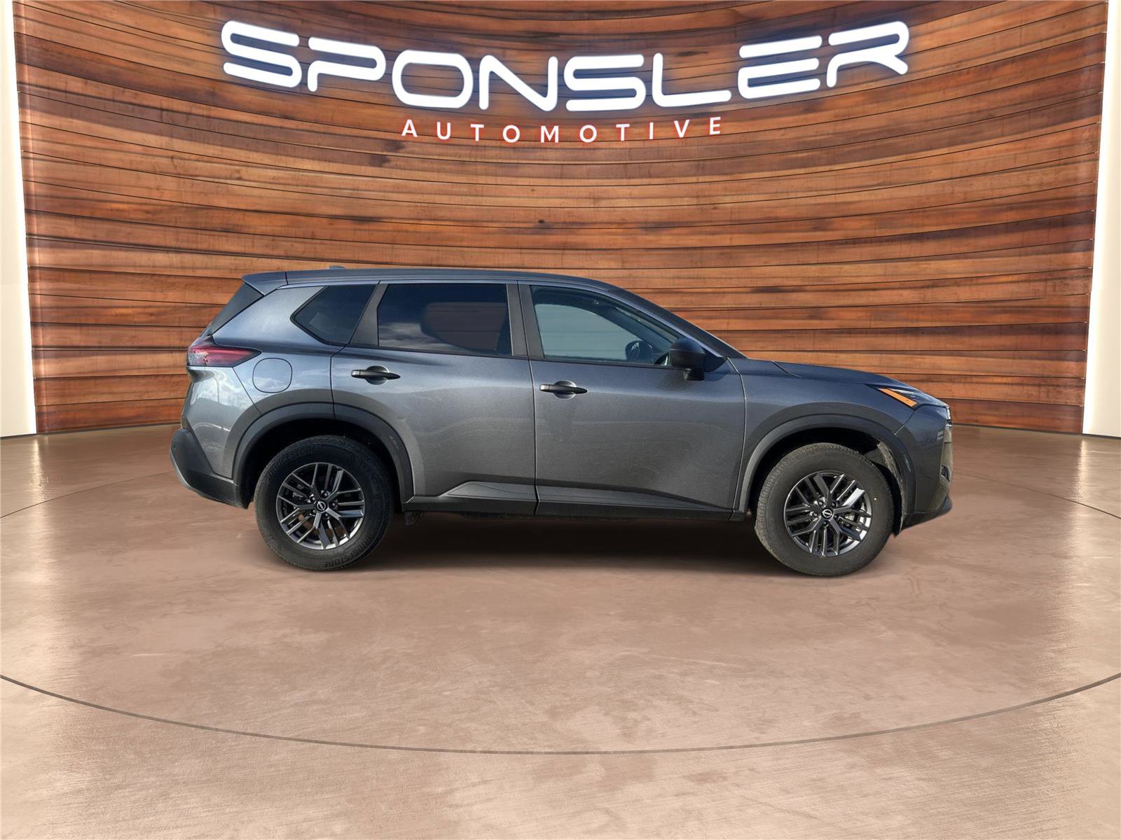 Used 2023 Nissan Rogue S image 7