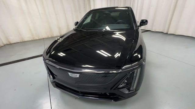 Certified 2025 Cadillac Lyriq Sport AWD/4WD image 3