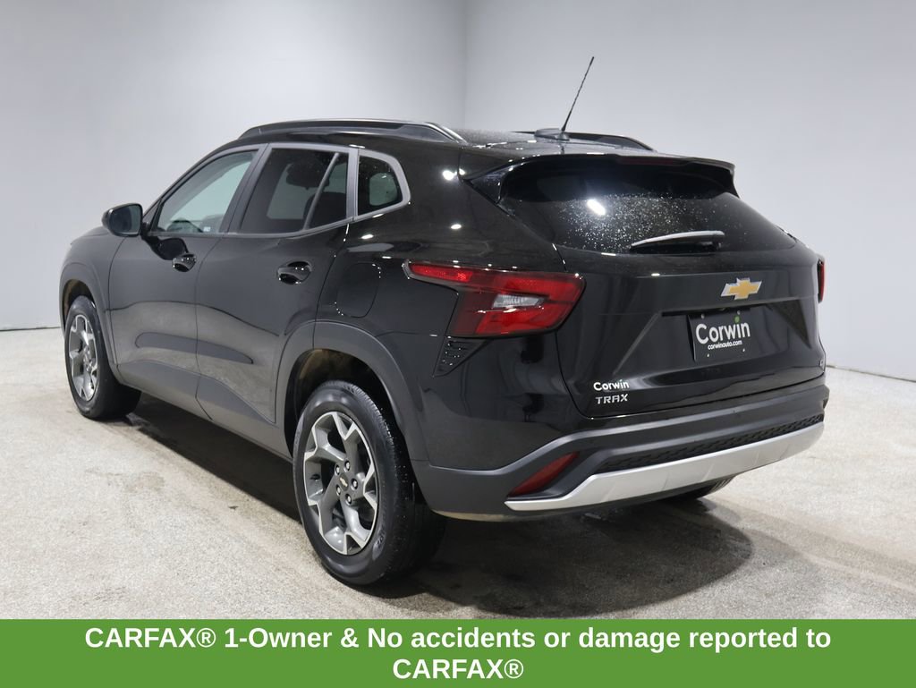 Used 2024 Chevrolet Trax LT w/ Driver Confidence Package FWD image 5