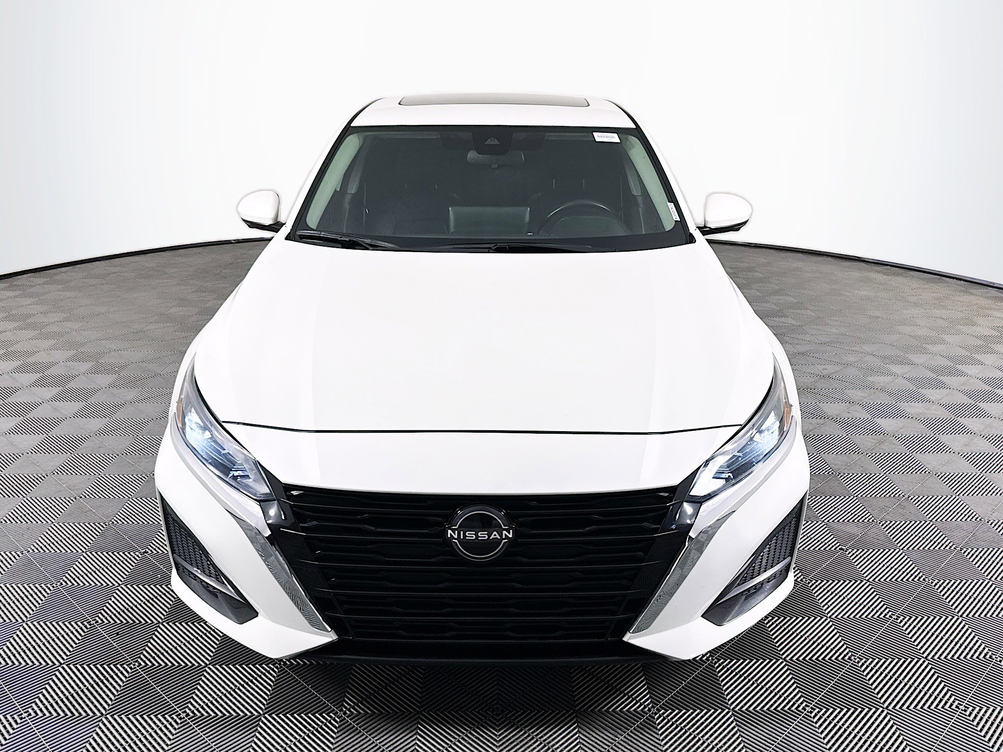 Used 2023 Nissan Altima 2.5 SL AWD/4WD video 2