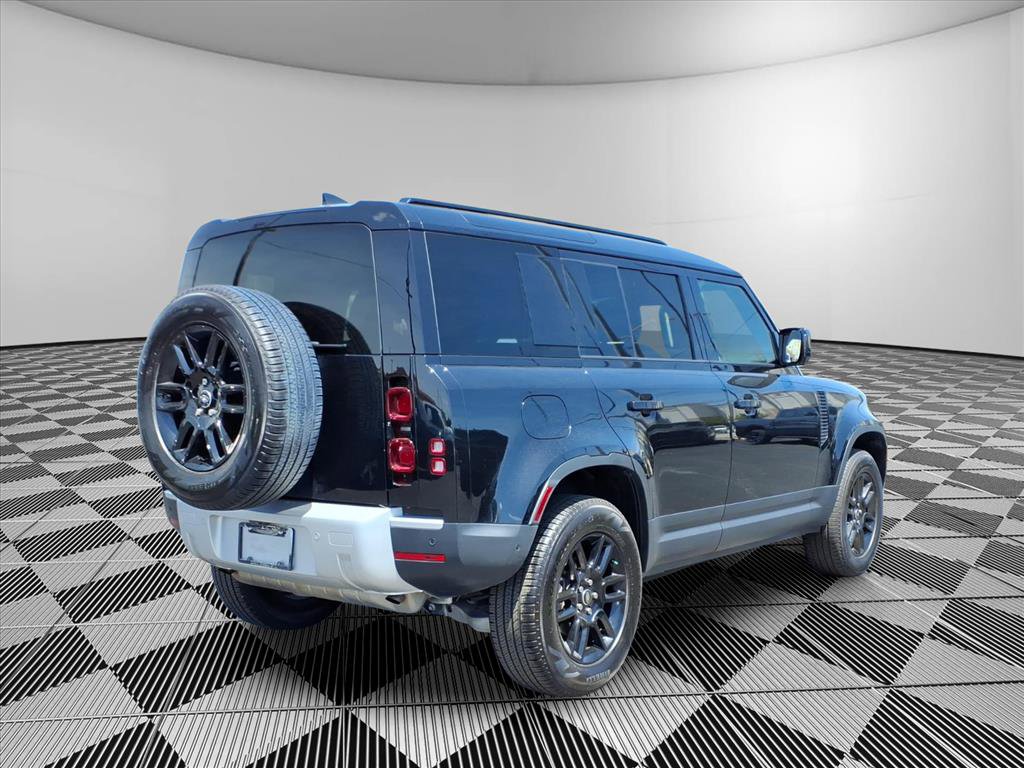 Used 2025 Land Rover Defender 110 S AWD/4WD image 5