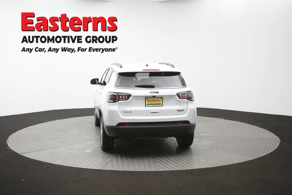 Used 2024 Jeep Compass Latitude AWD/4WD image 37