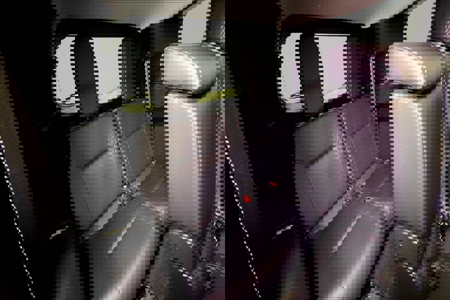 Used 2024 Mitsubishi Outlander SE image 25