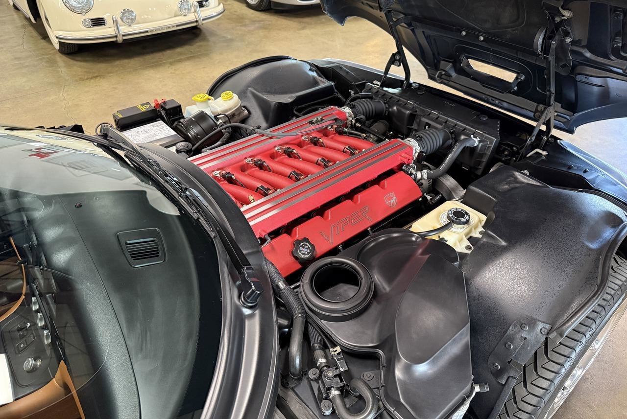 Used 2001 Dodge Viper GTS RWD image 51