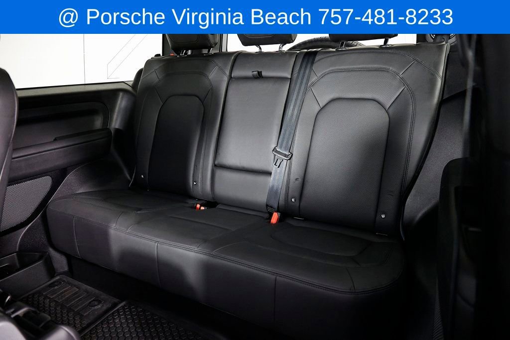 Used 2023 Land Rover Defender 90 S image 23