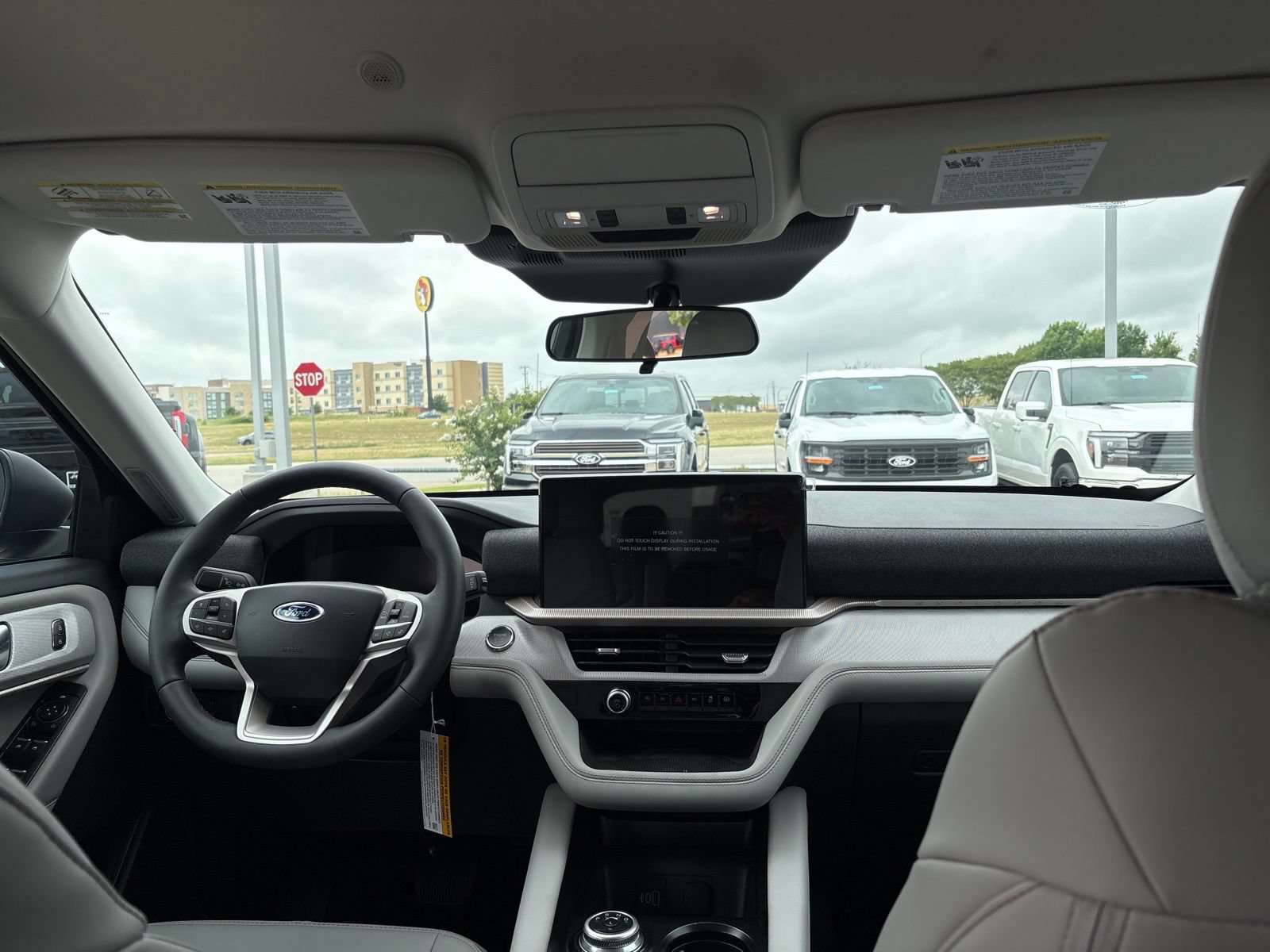 New 2026 Ford Explorer Active w/ Active Comfort Package RWD image 15