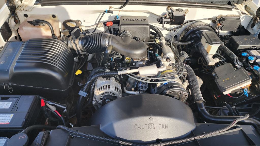 Used 1997 Chevrolet Silverado 2500 2WD Regular Cab w/ Preferred Equipment Group 2 image 18