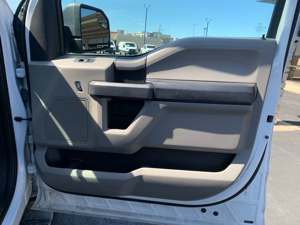 Used 2017 Ford F150 XL w/ Equipment Group 101A Mid AWD/4WD image 30