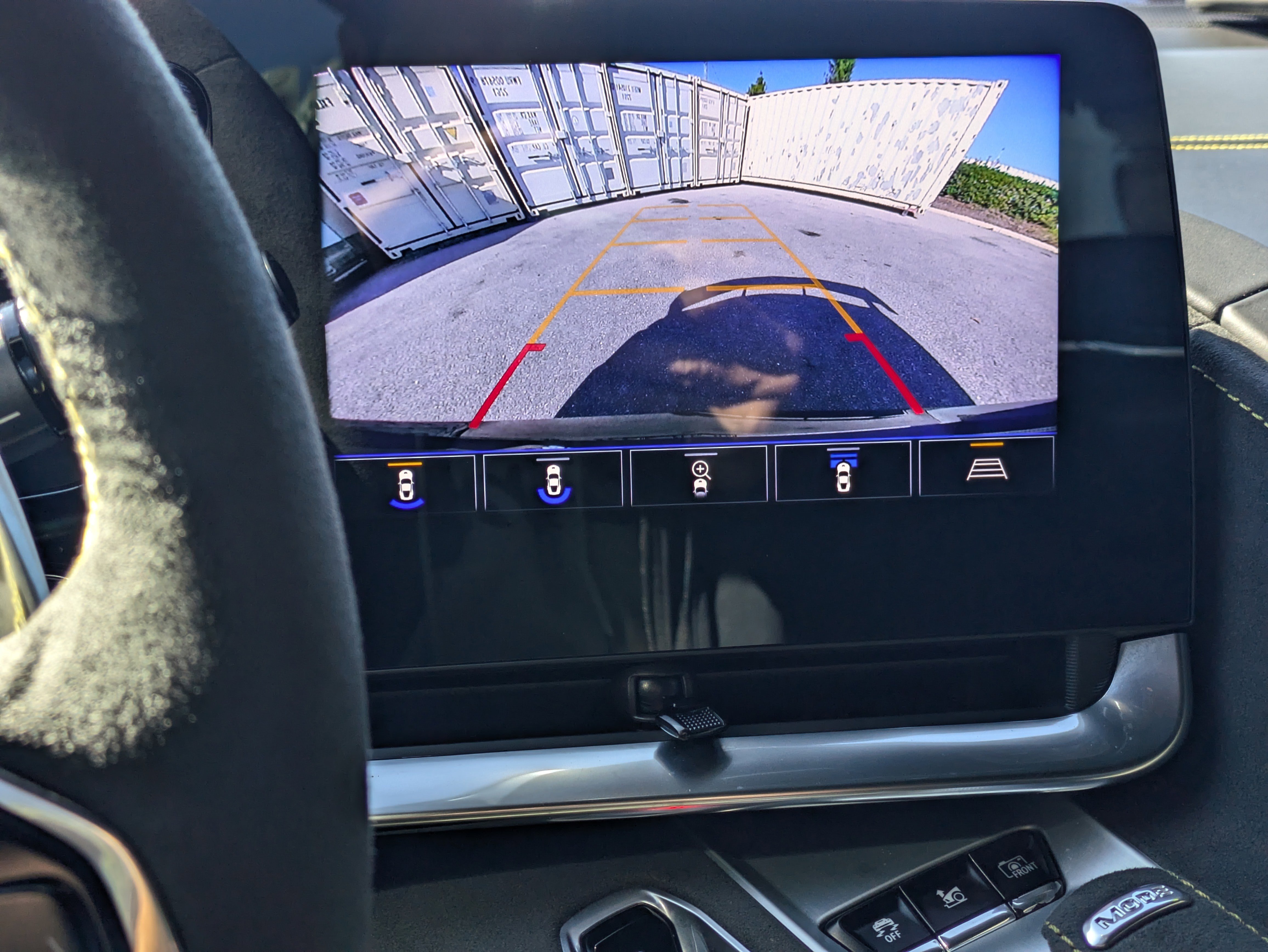 Used 2021 Chevrolet Corvette Stingray Premium Cpe w/ Z51 Performance Package image 29