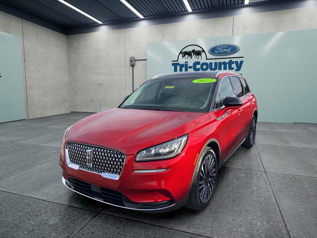 Used 2022 Lincoln Corsair Reserve w/ Elements Package image 3