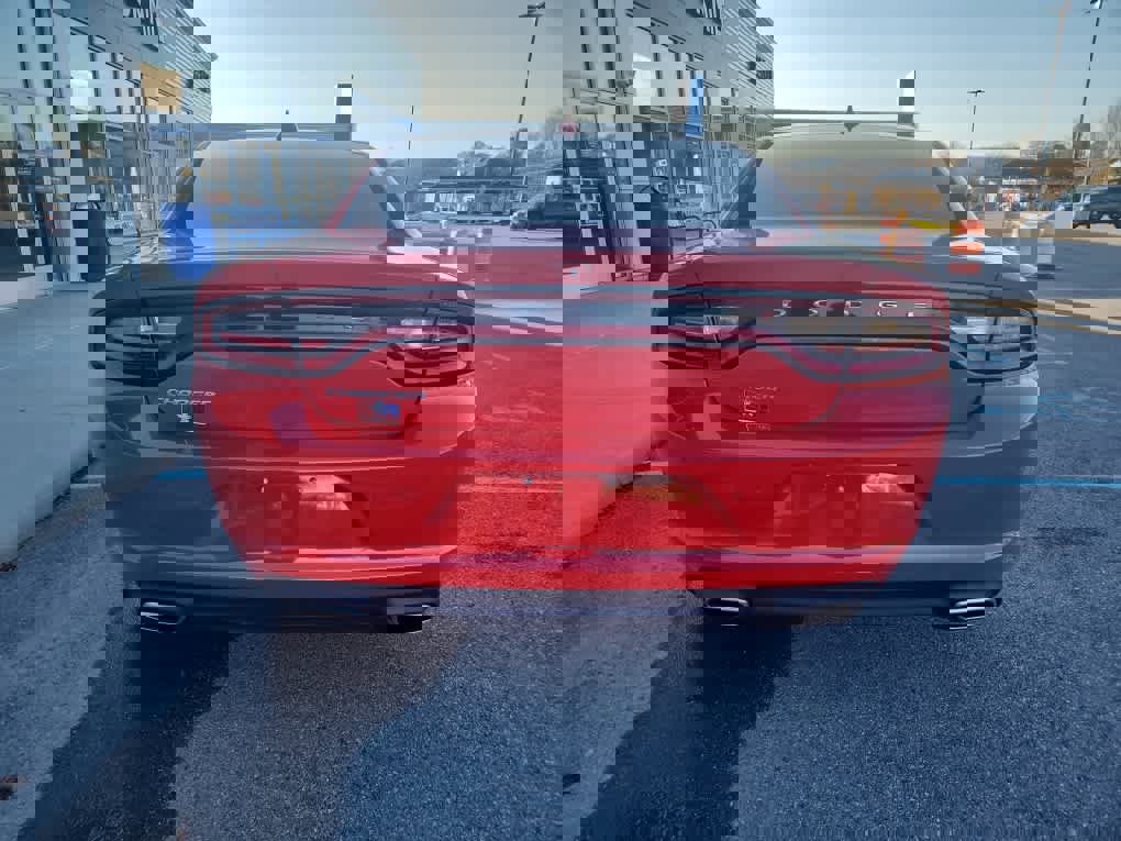 Used 2022 Dodge Charger SXT w/ Plus Group image 3