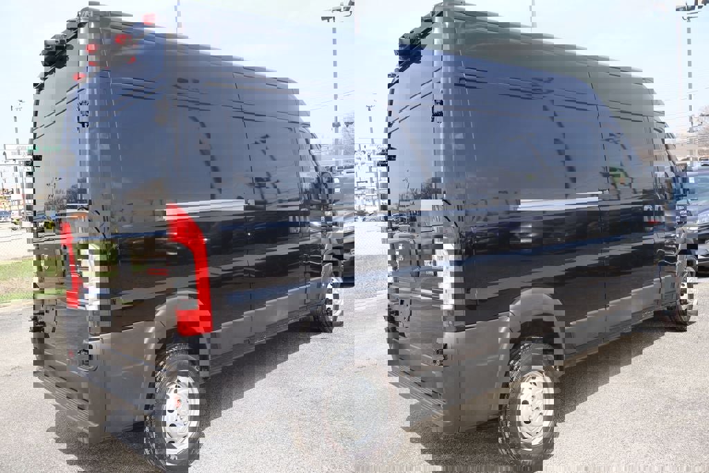 Used 2021 RAM ProMaster 2500 image 3