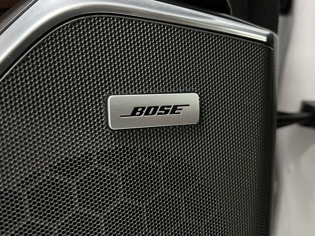 Used 2018 Cadillac Escalade ESV Premium Luxury image 25