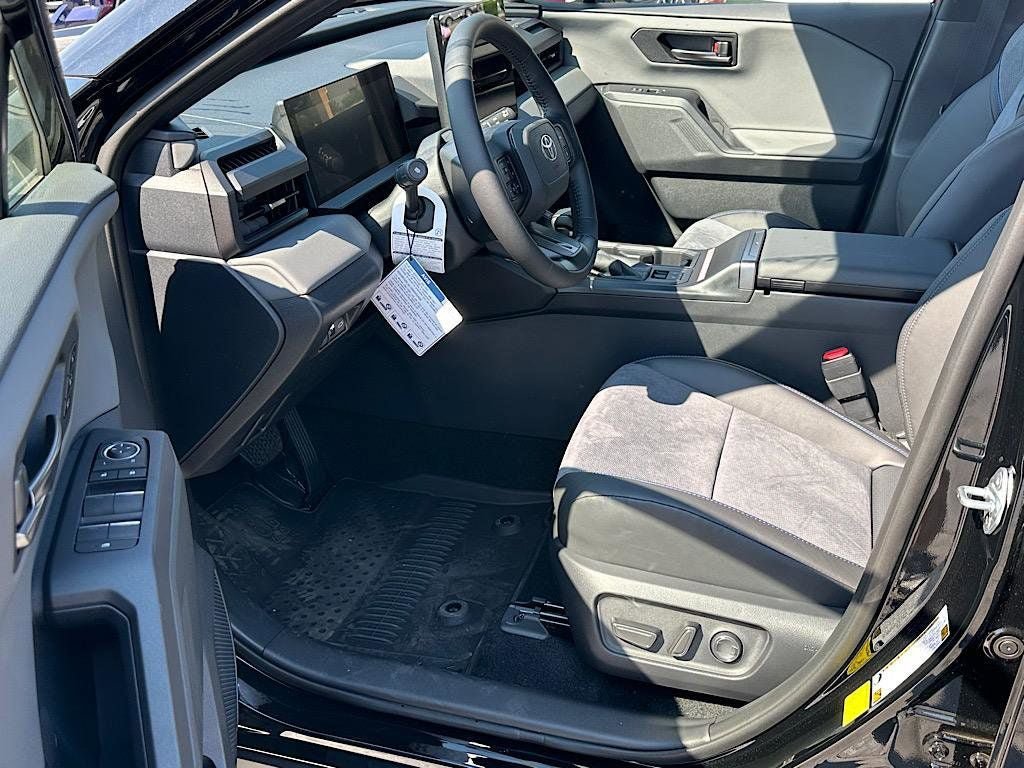 New 2026 Toyota RAV4 XSE AWD/4WD image 5