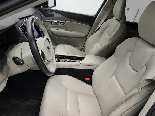 Used 2023 Volvo XC90 B6 Plus w/ Protection Package AWD/4WD image 19
