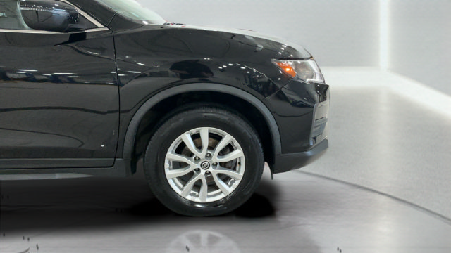 Used 2020 Nissan Rogue SV AWD/4WD image 24