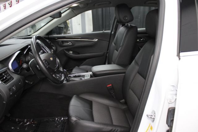 Used 2017 Chevrolet Impala LT FWD image 14
