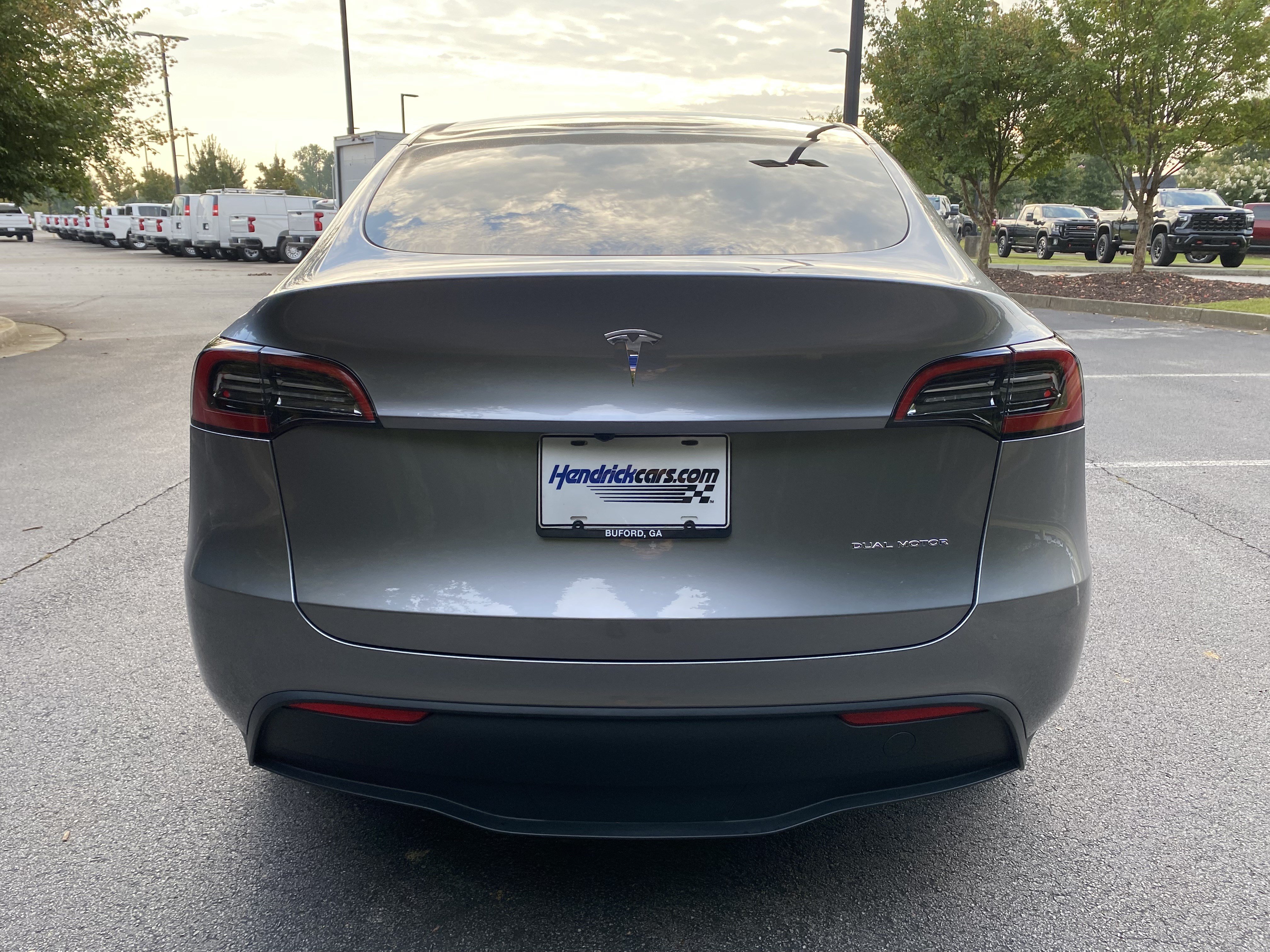 Used 2024 Tesla Model Y Long Range AWD/4WD image 8