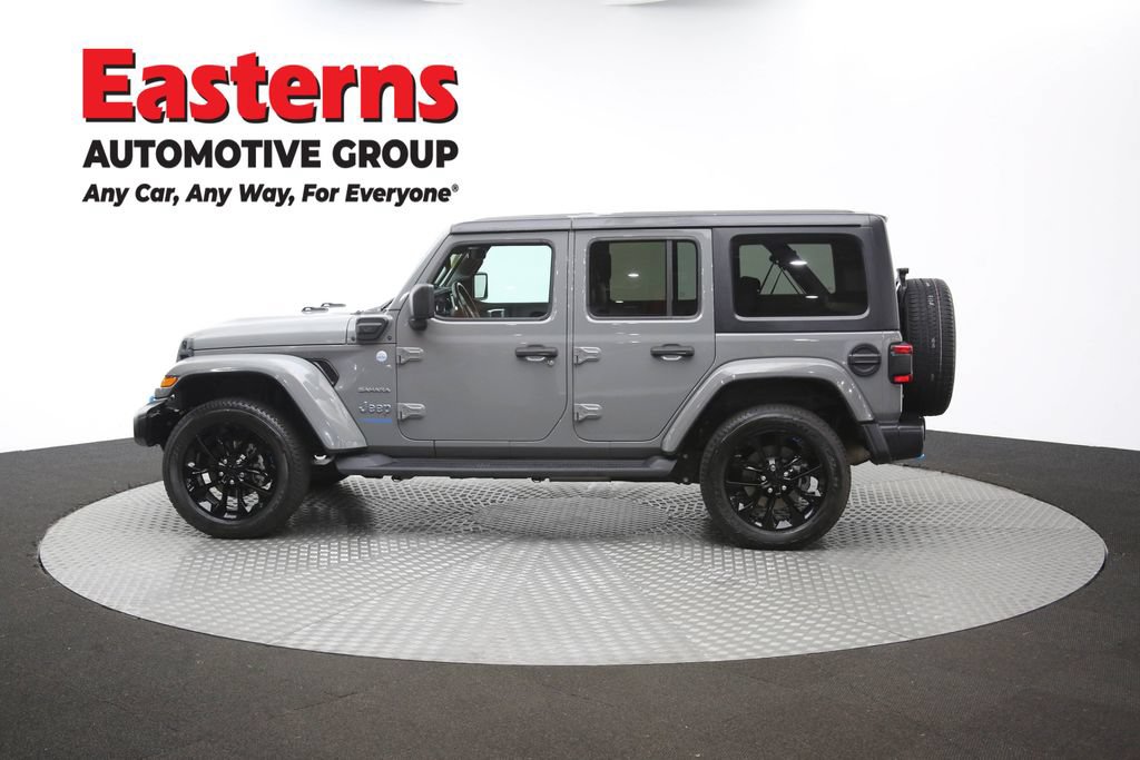 Used 2022 Jeep Wrangler Unlimited Sahara w/ Cold Weather Group AWD/4WD image 59