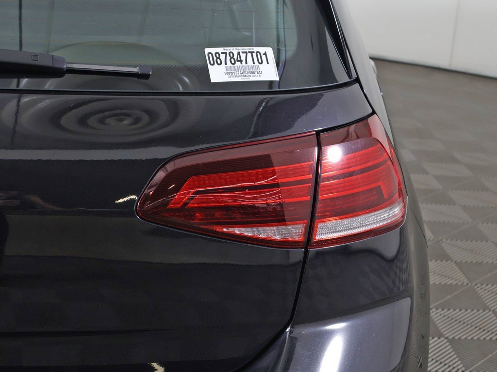 Used 2018 Volkswagen Golf R 4-Door image 16