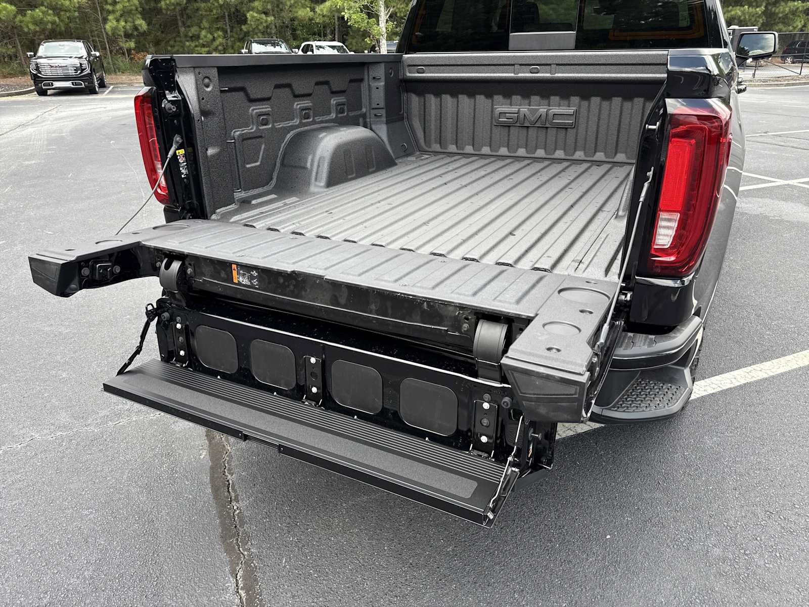 New 2026 GMC Sierra 1500 AT4 w/ AT4 Premium Package AWD/4WD image 30