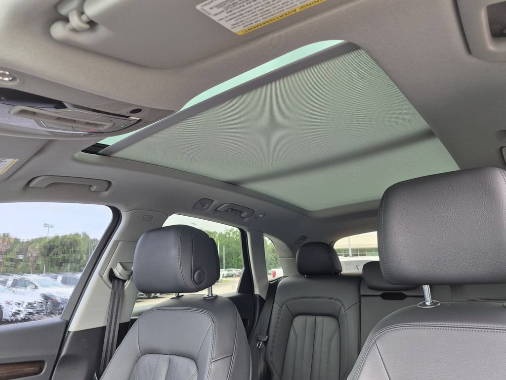 Used 2019 Audi Q5 2.0T Premium Plus w/ Premium Plus Package AWD/4WD image 14