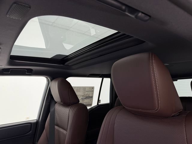 New 2026 Toyota Land Cruiser w/ Premium Package AWD/4WD image 27